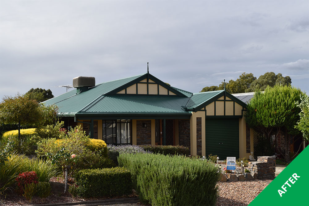 Woodcroft - COLORBOND® steel roof restoration - Dulux® Acratex® Cool Roof Caulfield Green